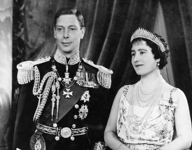 Foto do Rei George VI com sua esposa a Rainha Consorte Elizabeth.